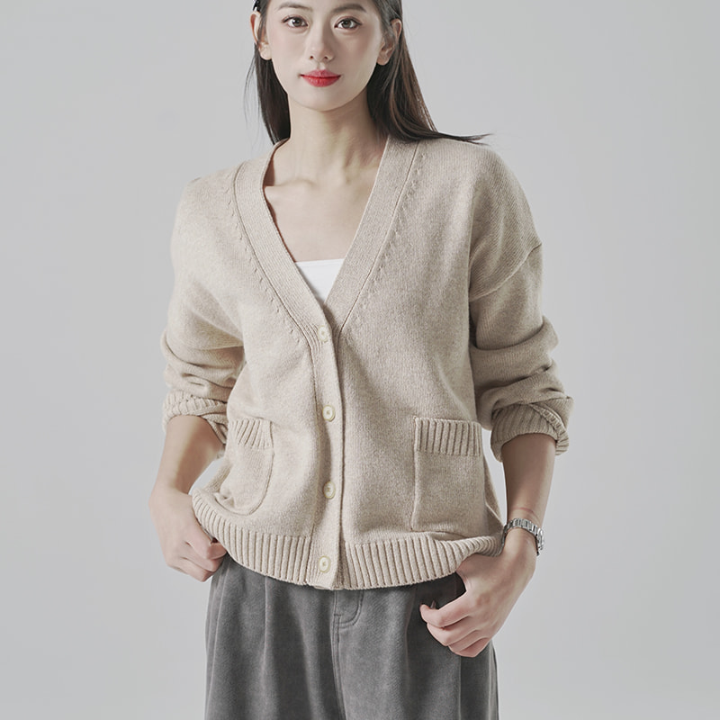 Alia Sweater Materials: A Rector ad eligens Knitwear fibris